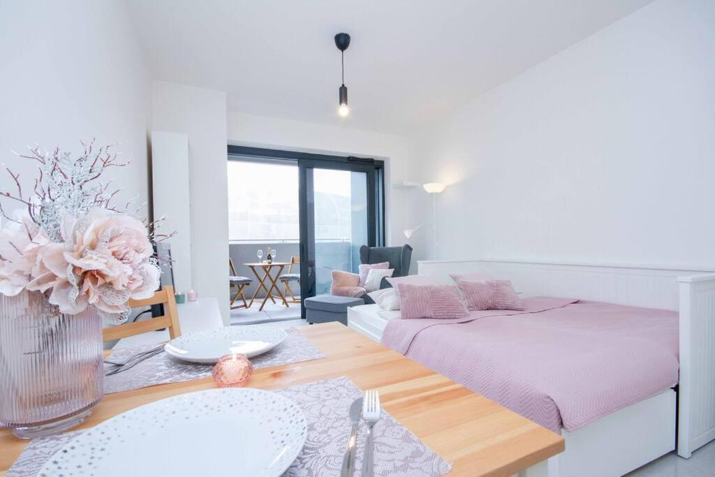Apartment In Bratislava With Free Parking Ngoại thất bức ảnh